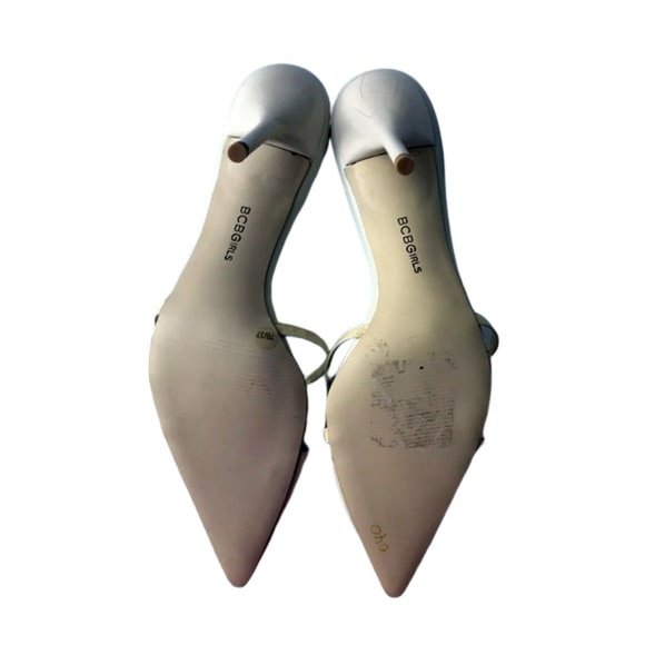 Vintage BCBGirls Cream Pointy Toe Mules - Picture 6 of 6